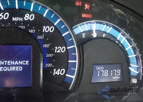 2012 Toyota Camry Hybrid Xle z USA, uszkodzony, nr VIN 4T1BD1FK5CU004937